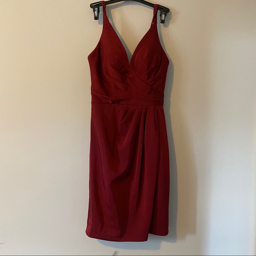 Cocktail dress red burgundy form fitting size 2